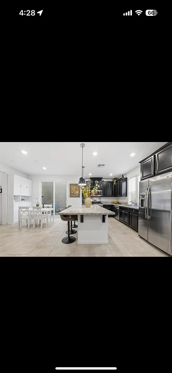 Building Photo - 4032 Montcalm Pl