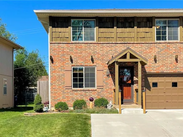 9602 Hadley Dr, Overland Park, KS 66212