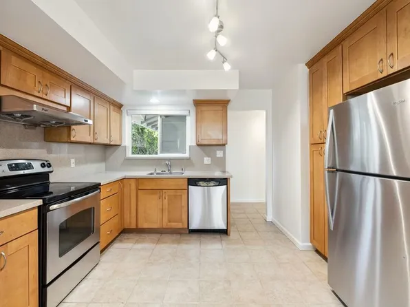 6386 Blackwood Dr, Cupertino, CA 95014