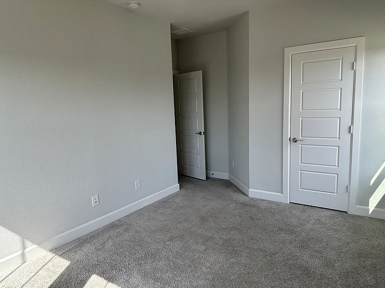 14228 Walsh Ave — Photo 16
