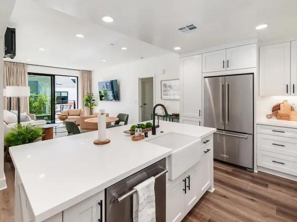 1105 Catania Ct Unit 203, Encinitas, CA 92024