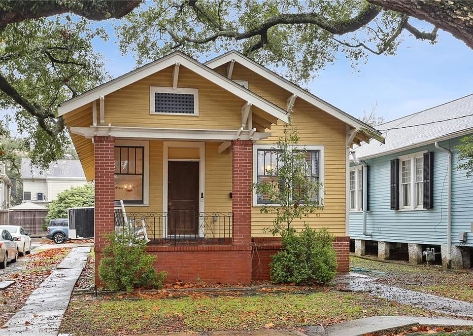 1st image of 2633 Palmer Ave