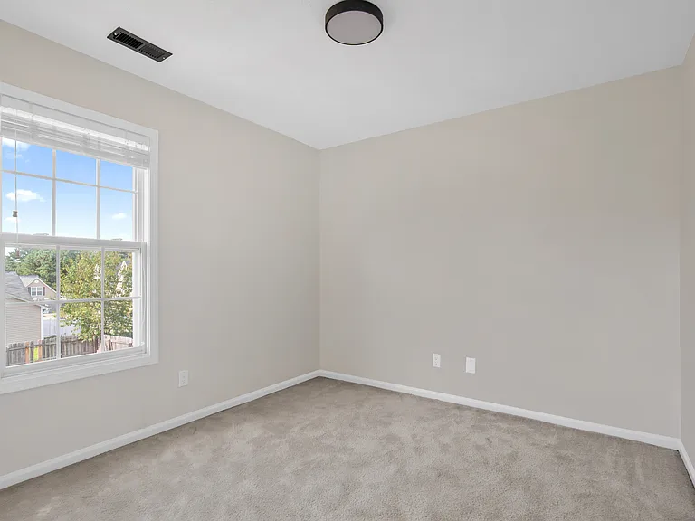 5020 Windflower Dr — Photo 25