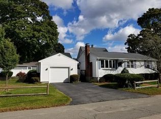 3 Hampton Ave, Brockton, MA 02301