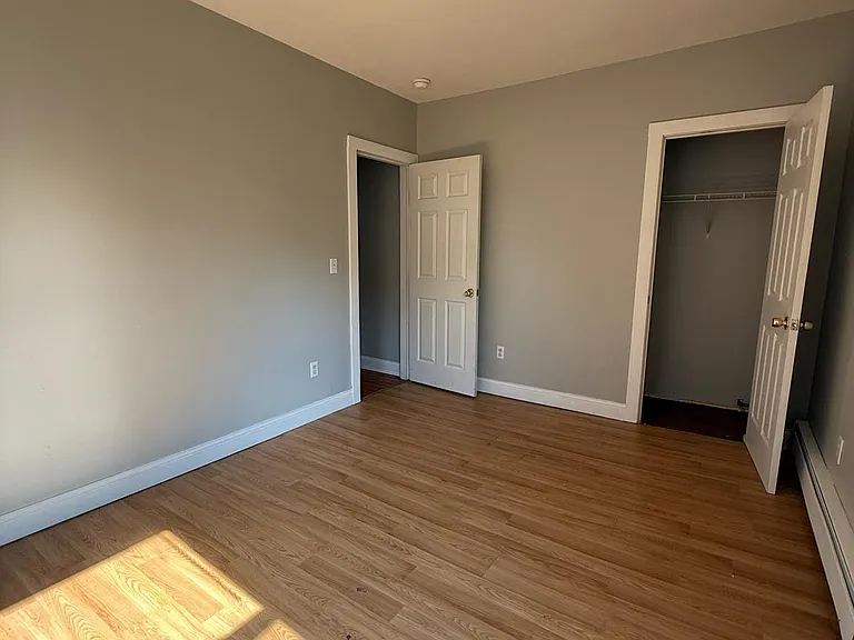 33-35 Zion St #2 — Photo 6