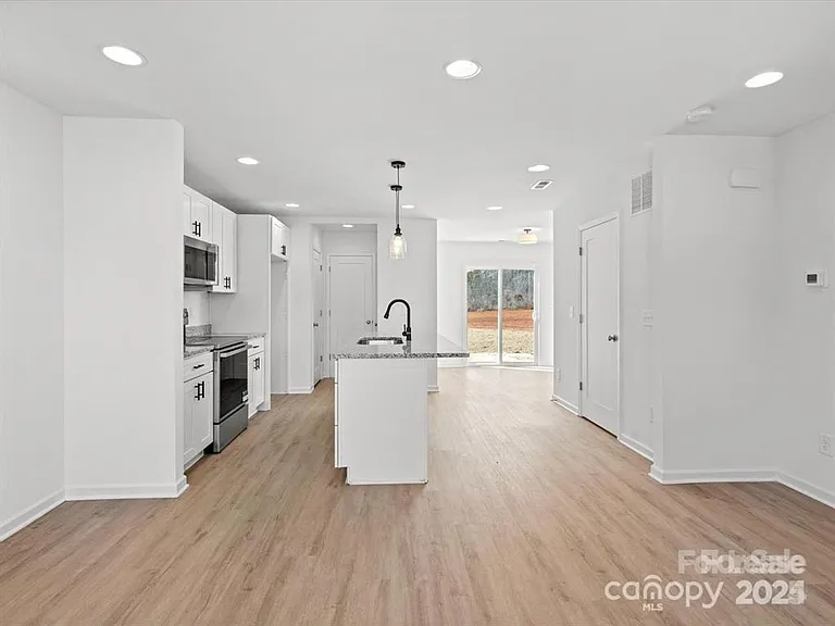3799 Herman Sipe Rd — Photo 10