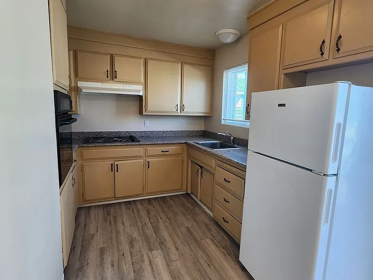 350 - 2905 Old Almaden Rd — Photo 5