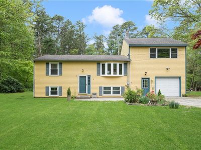 32 Crestmont Dr, Richmond, RI, 02812