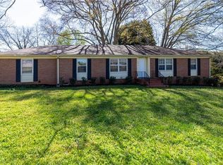 2016 Old Spring Dr, Anderson, SC 29625