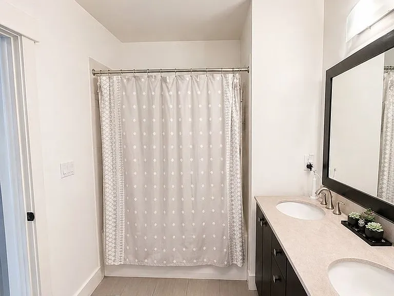 699 John St #515 — Photo 20