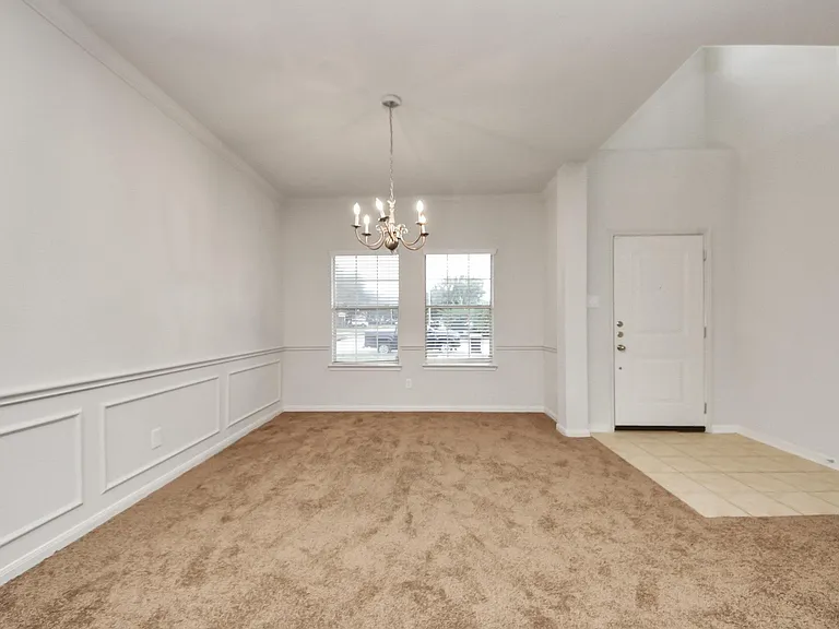 6702 Albion Crescent Dr — Photo 5