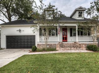 1826 Gardenia Dr, Houston, TX 77018