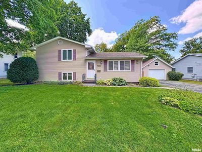 303 N West St, Cambridge, IL, 61238