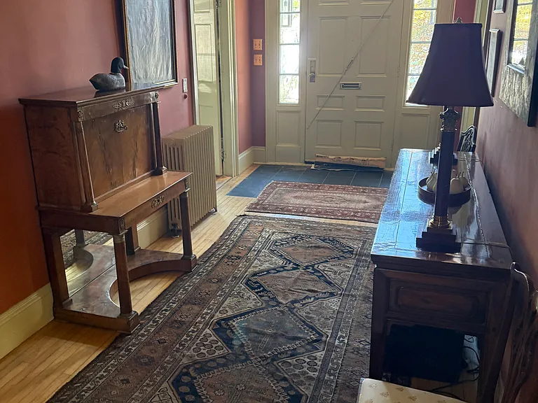 14 Center St — Photo 15