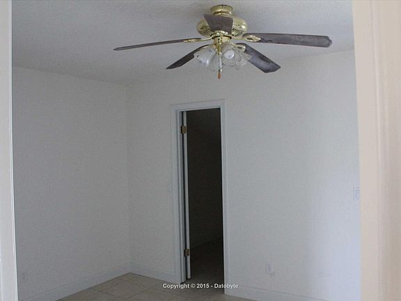 4th image of 1325 Greendale Ave Unit 13