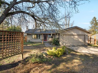 1960 Lawnridge St, Medford, OR, 97504