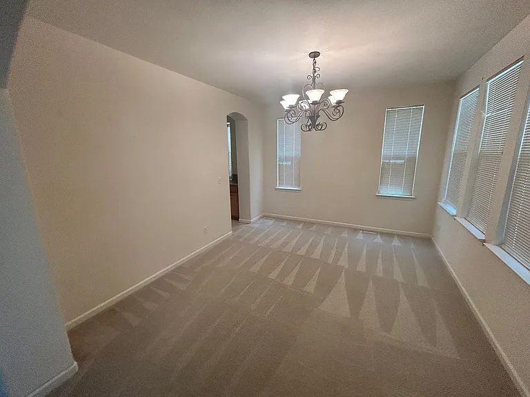 499 W Saint Francis Ave — Photo 23