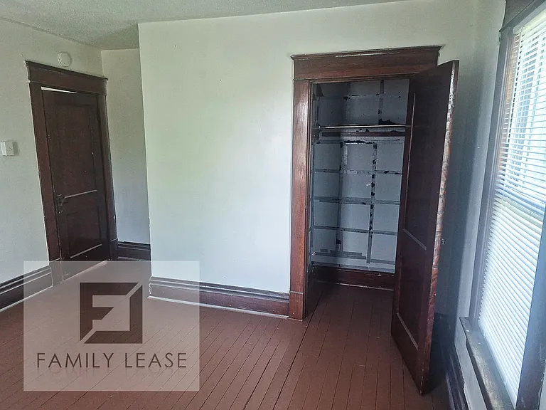 1701 Huron Ave — Photo 18