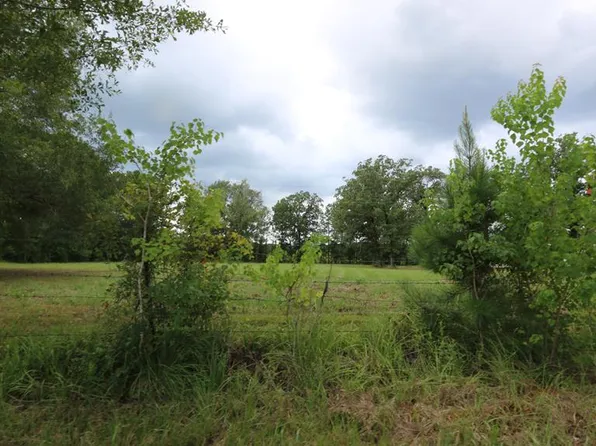 660 Carter Rd, Zavalla, TX 75980