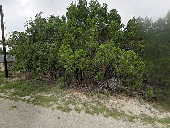 4th image of 20312 High Dr