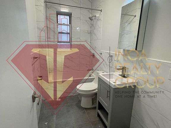 4th image of 9 Gifford Ave #404