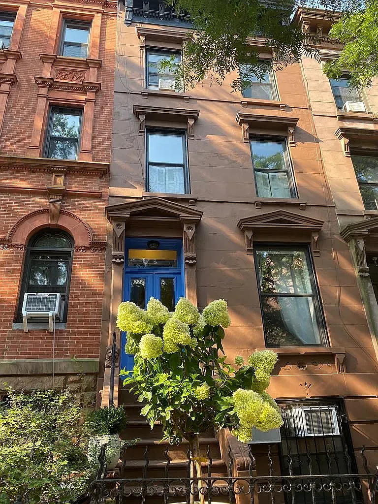 222 17th Street — Photo 1