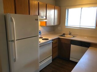 593 W Crestline Ave, Littleton, CO 80120