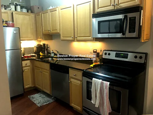 211 Park Dr Photo 1