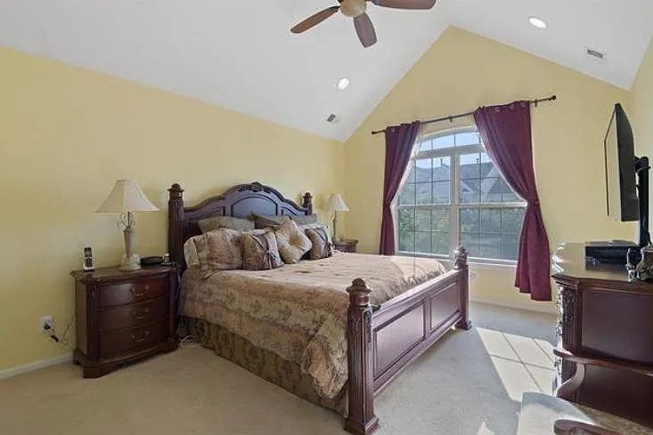 8 Maritime Way — Photo 14