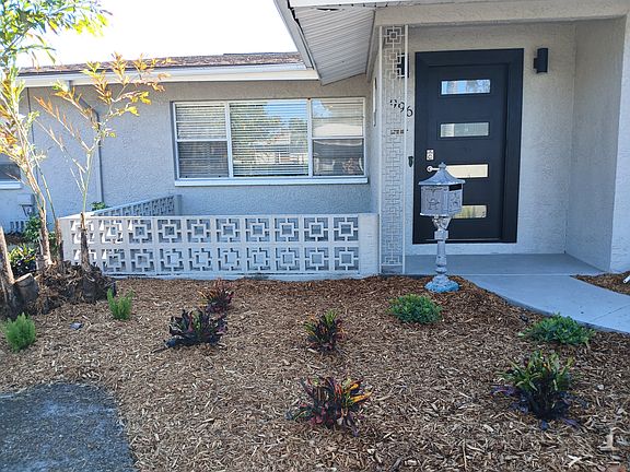 2nd image of 996 38th Ave NE