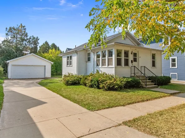 551 W 16th Ave, Oshkosh, WI 54902