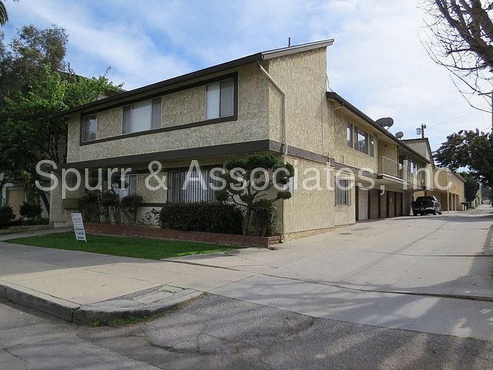 1st image of 3900 E 11th St