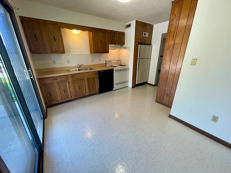 4515 W Millbrook Dr — Photo 19