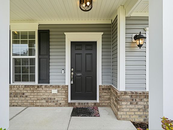 5th image of 210 Basket Grass Ln