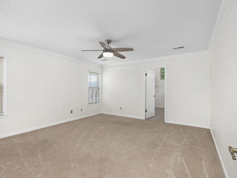 3075 Stonecrest Cir — Photo 19