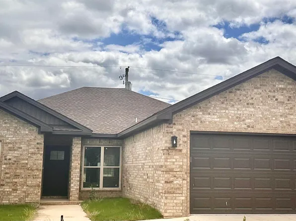 107 Redwood Dr, Bono, AR 72416