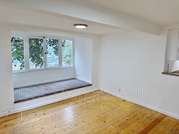 3rd image of 1634 Landa St #A