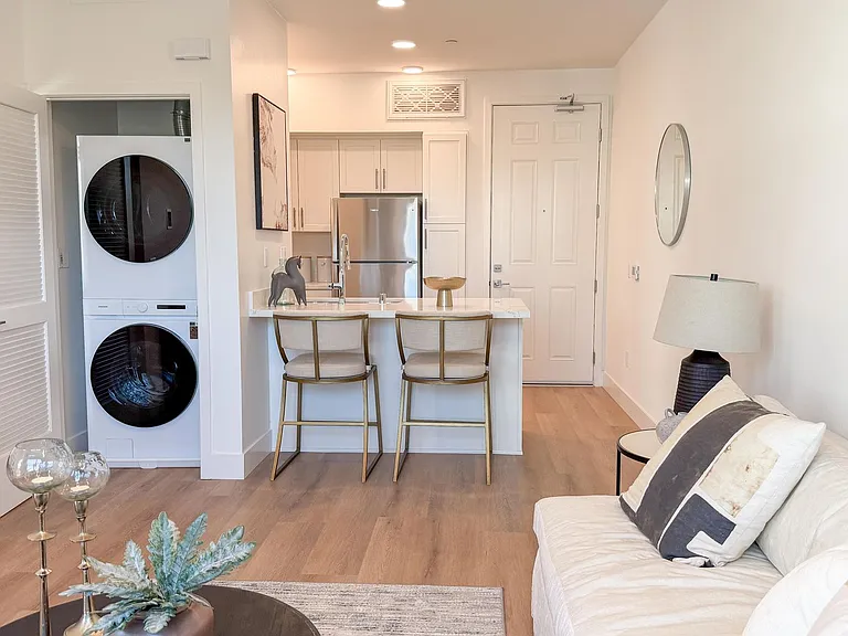 BRAND-NEW Euclid Apartments | National City — Photo 20