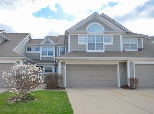 306 Woodstone Cir, Buffalo Grove, IL 60089