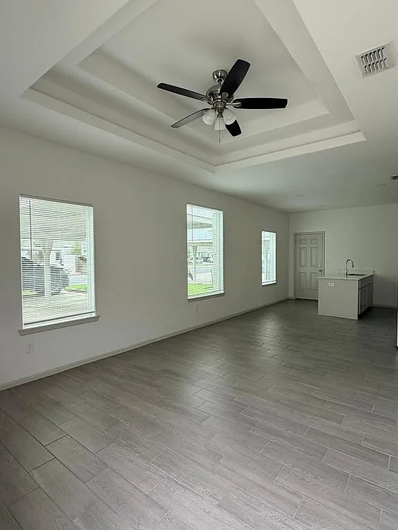 Building Photo - 1504 Shavano Dr #3