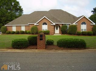 401 Scarlett Dr, Warner Robins, GA 31088