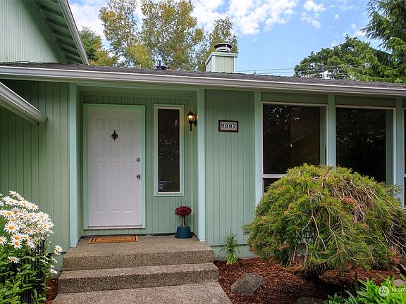 3rd image of 9907 74th Street SW
