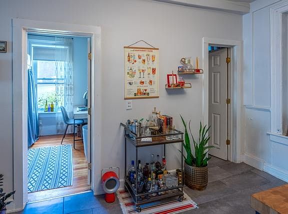 5th image of 213-215 4th St APT 215-3