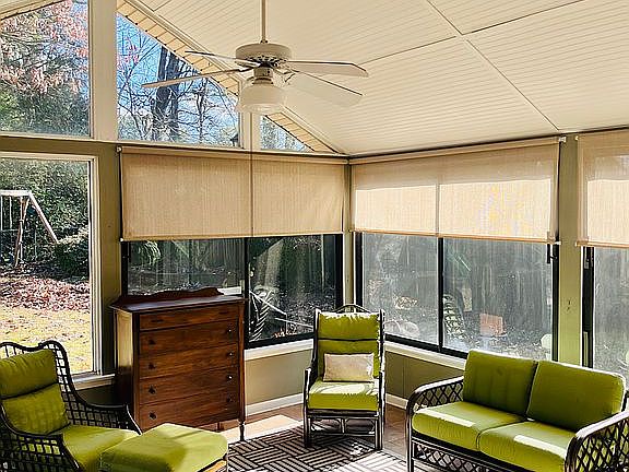 2nd image of 34 Autumn Valley Dr