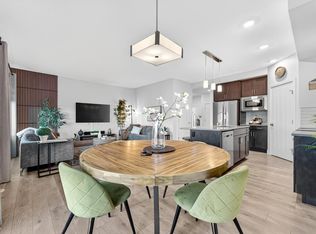 1803 Dumont Cres SW, Edmonton, AB T6W 3V8