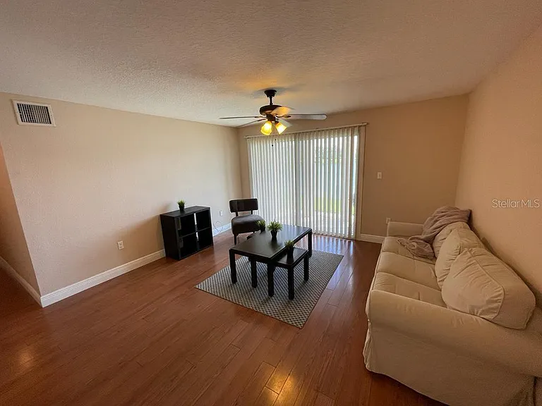 524 Orange Dr #11 — Photo 5