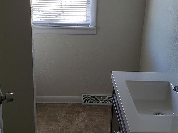 Full bath