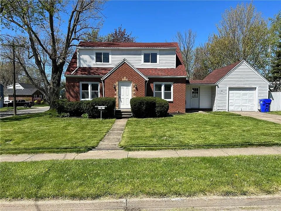 81 Maple Ave #1