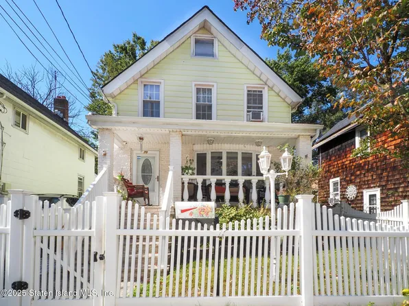 70 Simonson Ave, Staten Island, NY 10303