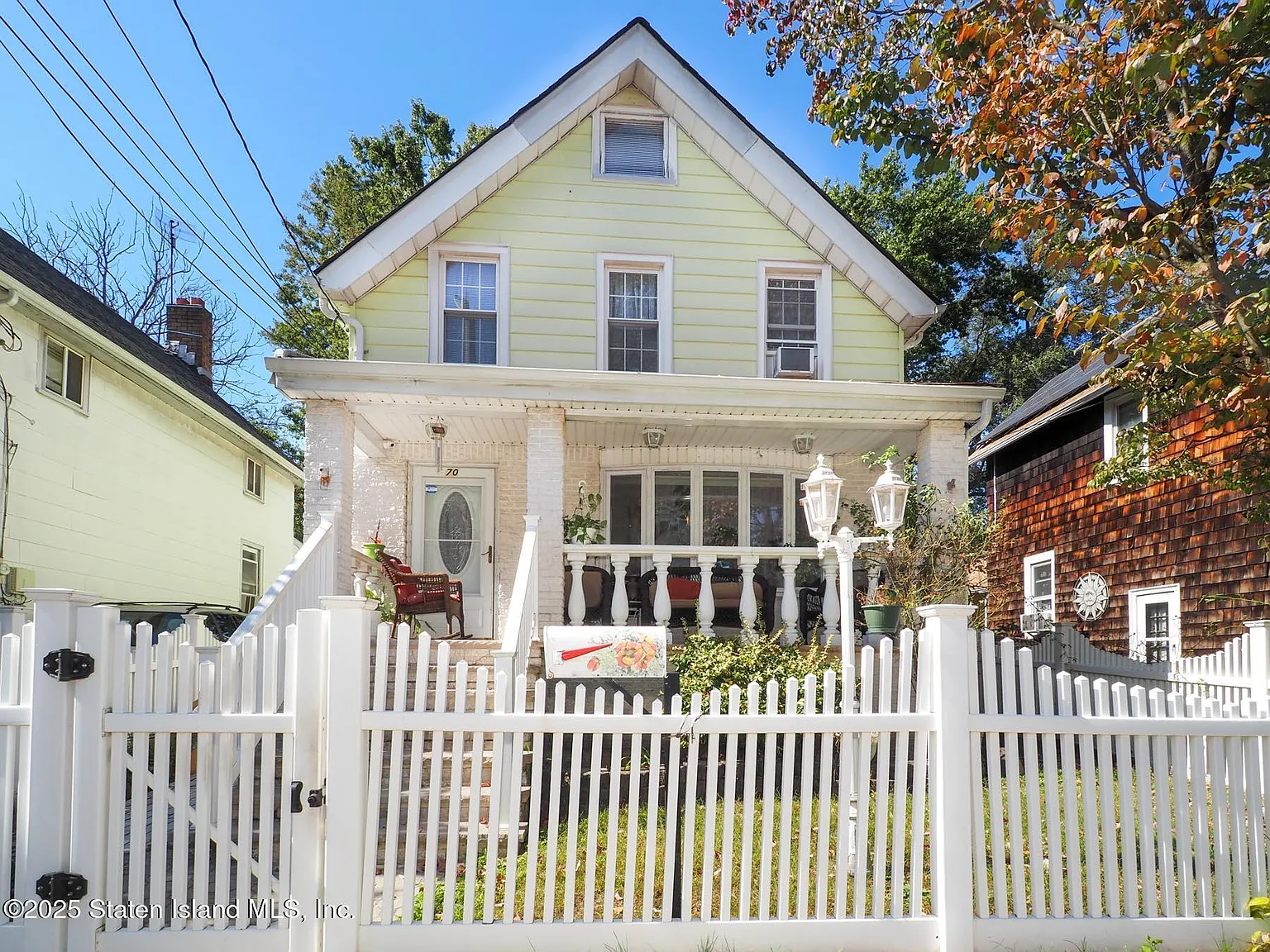 70 Simonson Ave photo 1
